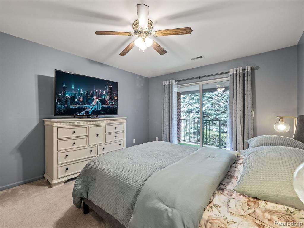 44975 MARIGOLD Drive, Sterling Heights, MI 48314 — Photo 16