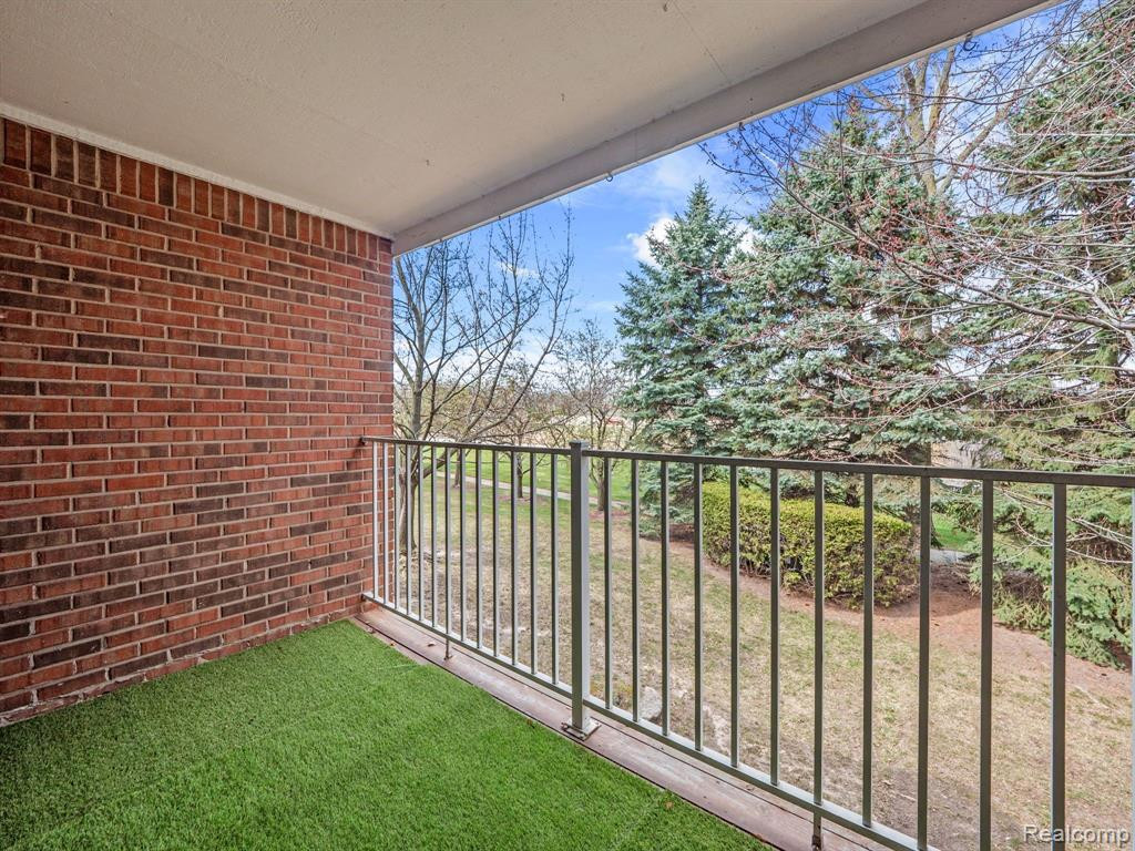 44975 MARIGOLD Drive, Sterling Heights, MI 48314 — Photo 23
