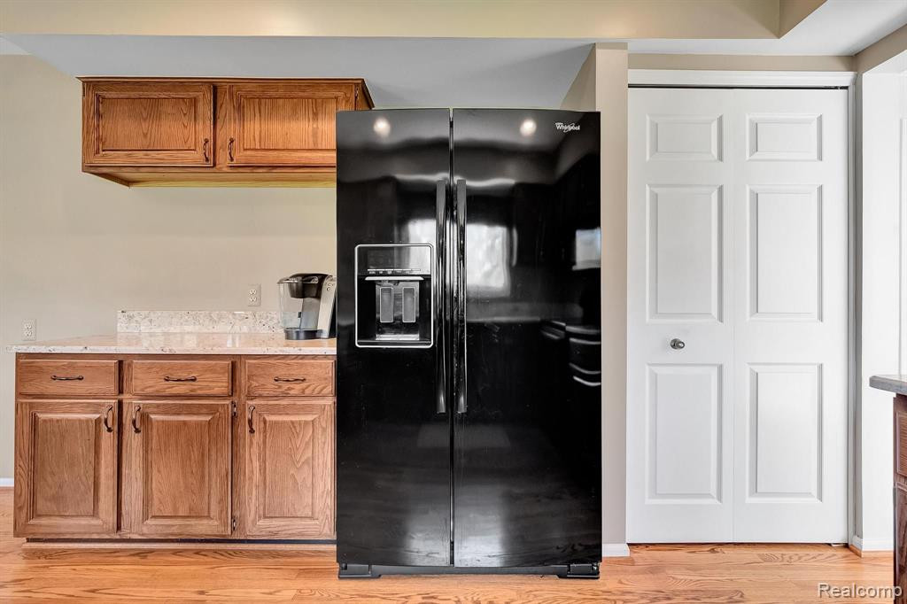 541 AUGUSTA Drive, Rochester Hills, MI 48309 — Photo 25