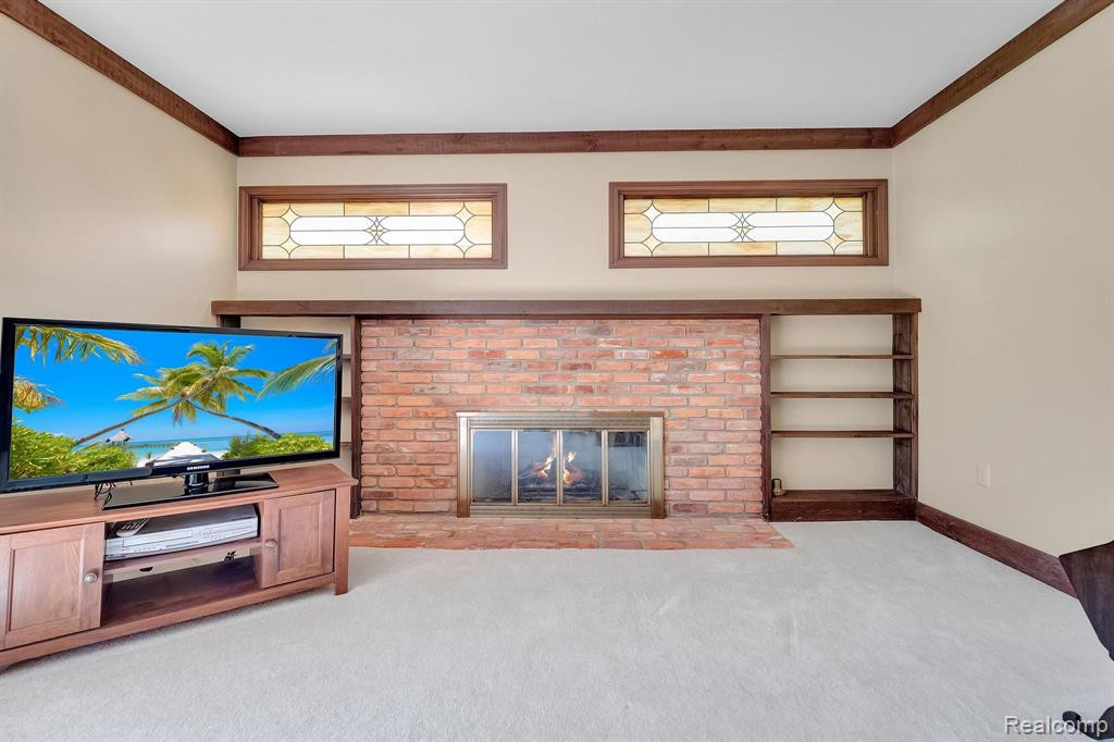 541 AUGUSTA Drive, Rochester Hills, MI 48309 — Photo 31