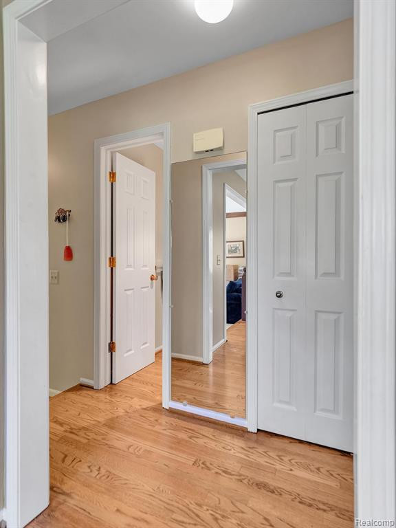 541 AUGUSTA Drive, Rochester Hills, MI 48309 — Photo 34