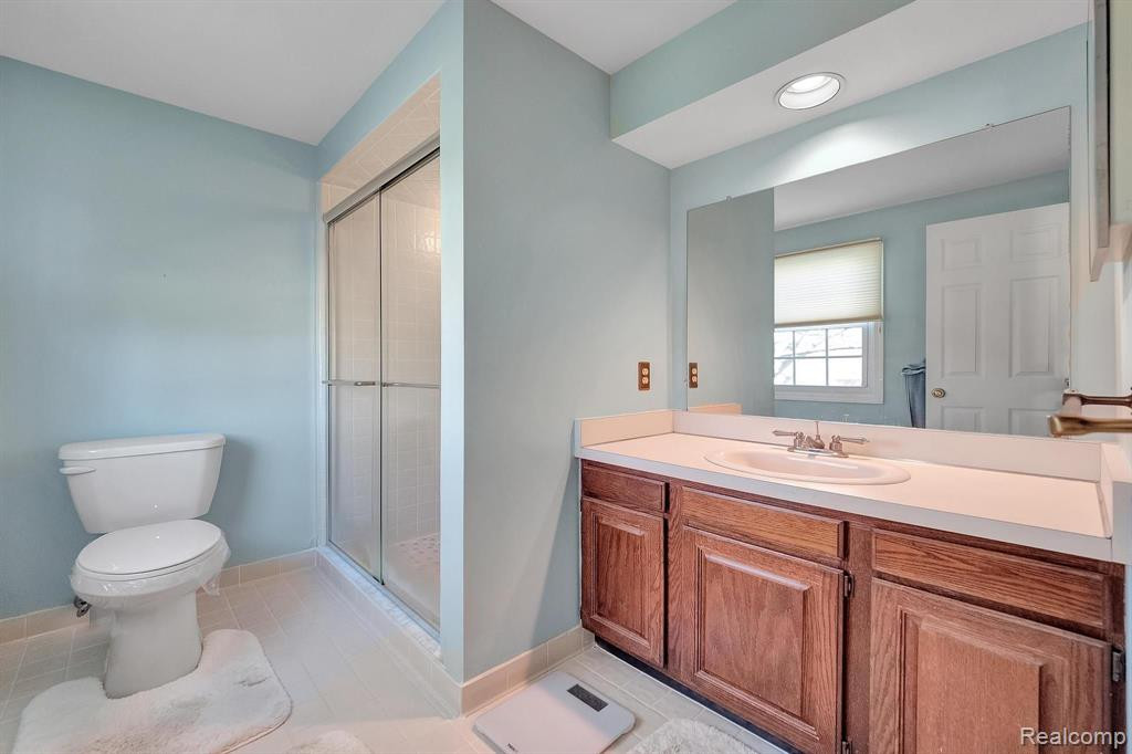541 AUGUSTA Drive, Rochester Hills, MI 48309 — Photo 42