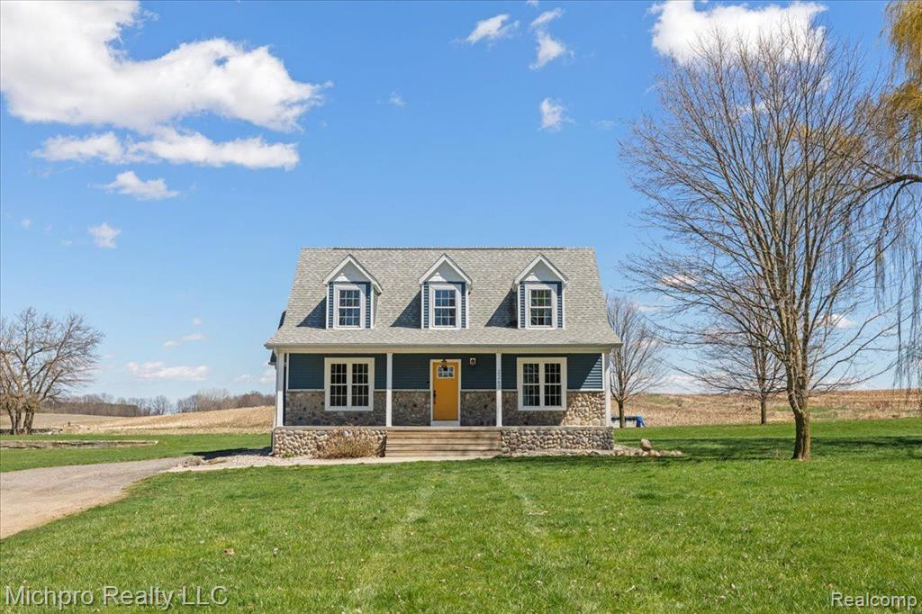 2260 N BLACKS CORNERS Road, Imlay City, MI 48444 — Photo 2