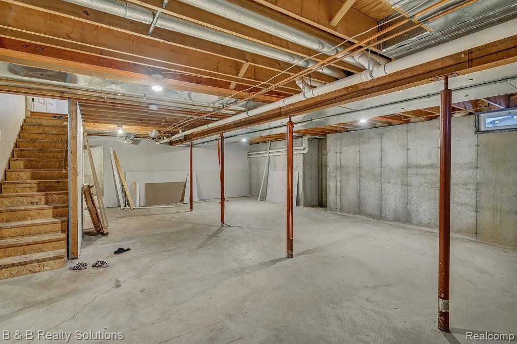5708 MARTUS Road, North Branch, MI 48461 — Photo 20
