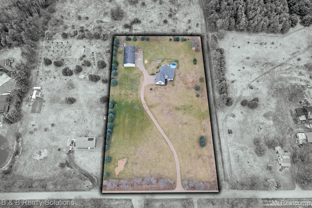 5708 MARTUS Road, North Branch, MI 48461 — Photo 21