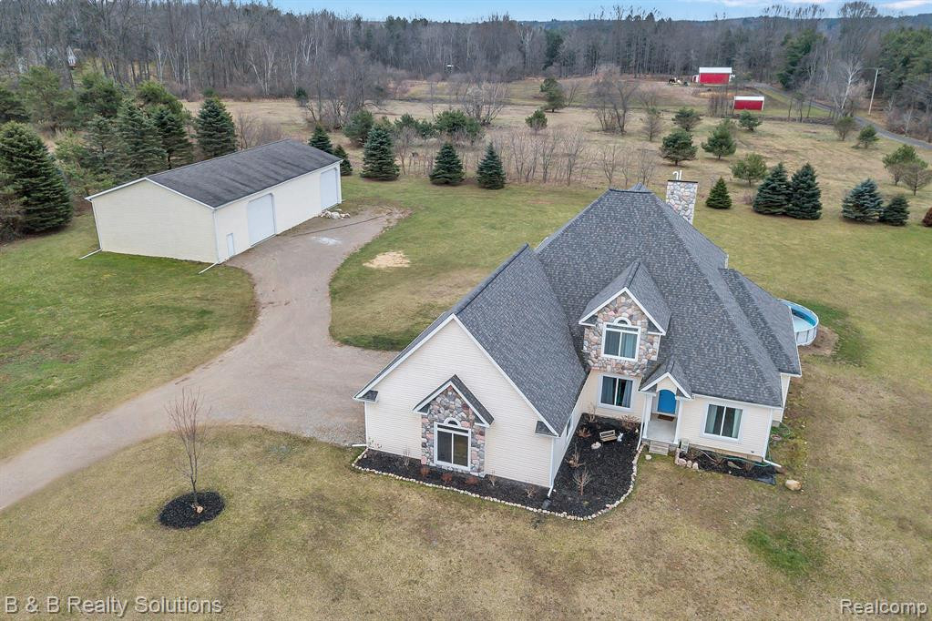 5708 MARTUS Road, North Branch, MI 48461 — Photo 22