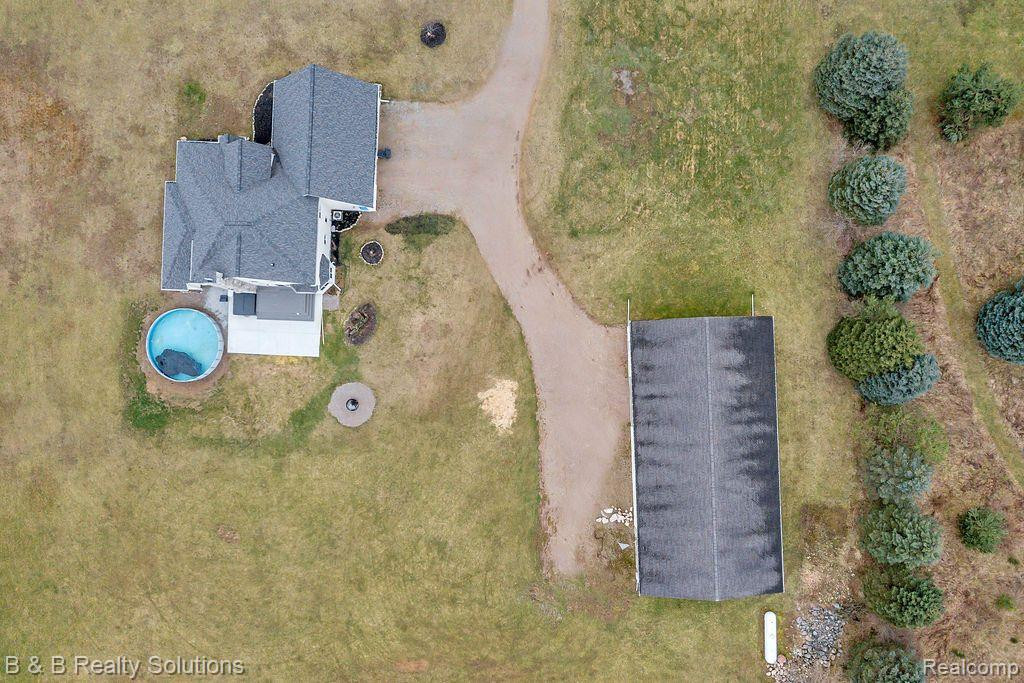 5708 MARTUS Road, North Branch, MI 48461 — Photo 24