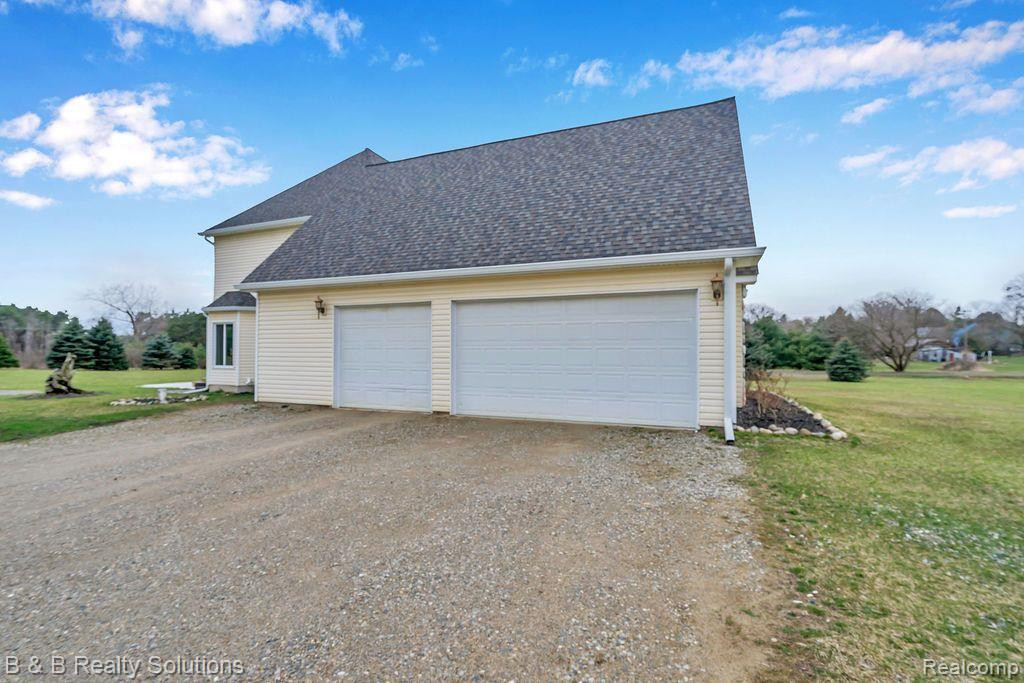 5708 MARTUS Road, North Branch, MI 48461 — Photo 28