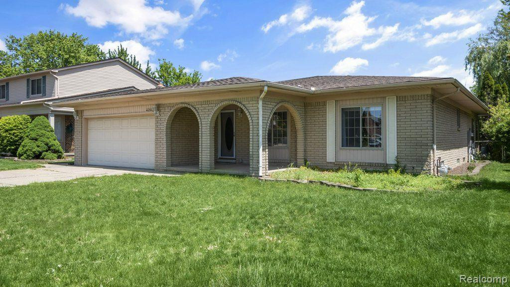 46204 APPLE LANE Lane, Macomb, MI 48044 — Photo 2