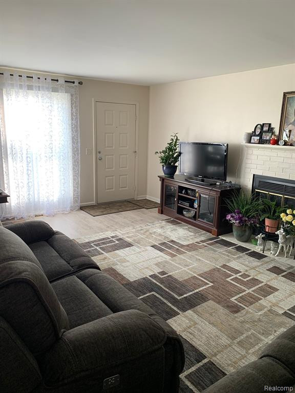 1594 DOVER Hill S, Walled Lake, MI 48390 — Photo 4