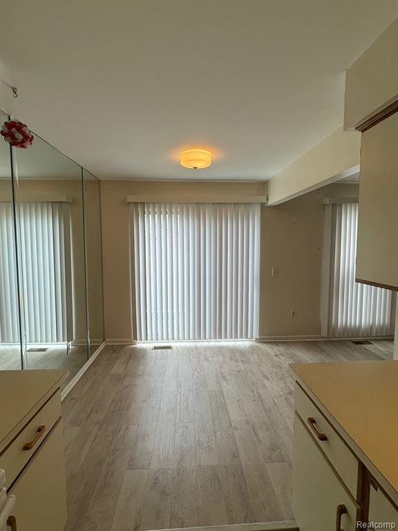 1594 DOVER Hill S, Walled Lake, MI 48390 — Photo 7