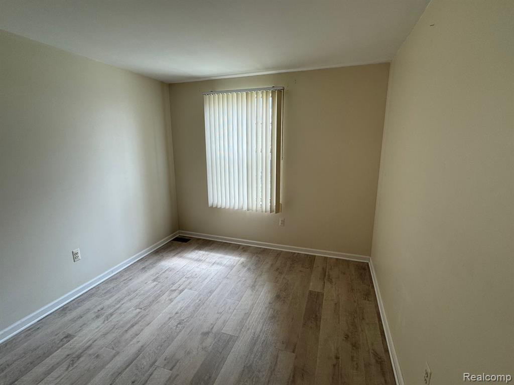 1594 DOVER Hill S, Walled Lake, MI 48390 — Photo 18