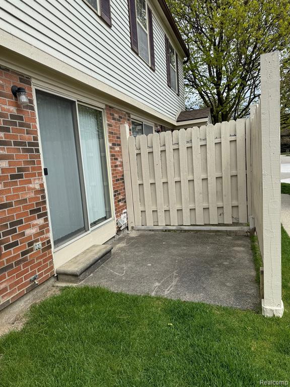 1594 DOVER Hill S, Walled Lake, MI 48390 — Photo 24