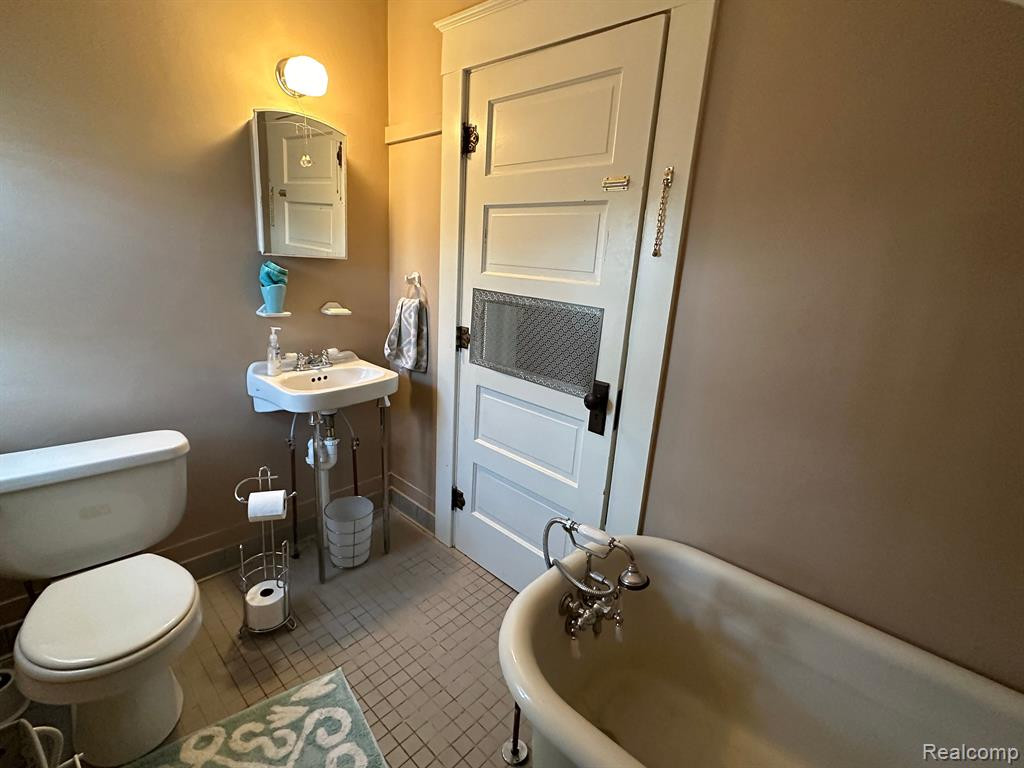 53 PONTIAC Street, Oxford, MI 48371 — Photo 11