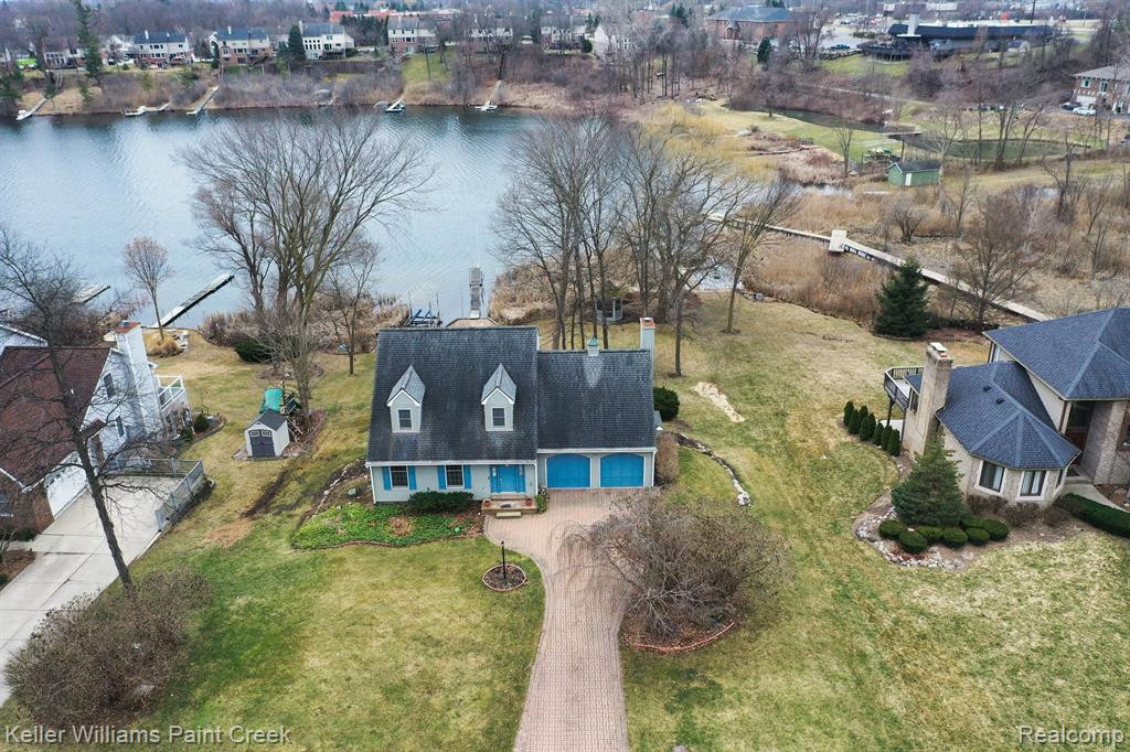 96 OVERLAKE Drive, Lake Orion, MI 48362 — Photo 3