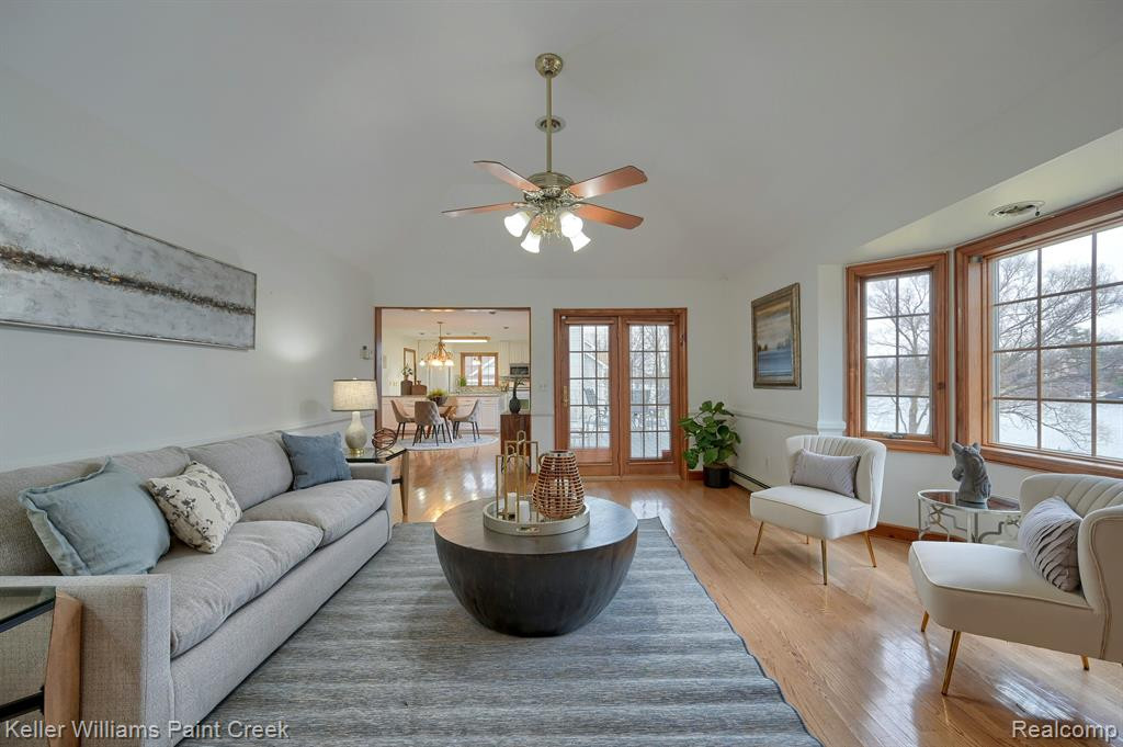 96 OVERLAKE Drive, Lake Orion, MI 48362 — Photo 10
