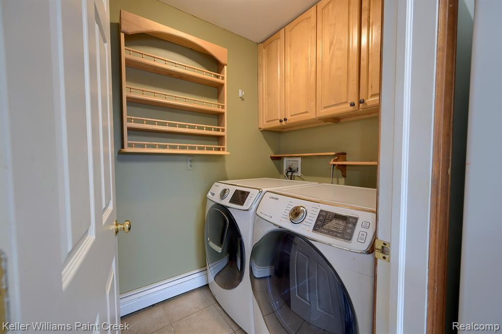 96 OVERLAKE Drive, Lake Orion, MI 48362 — Photo 19