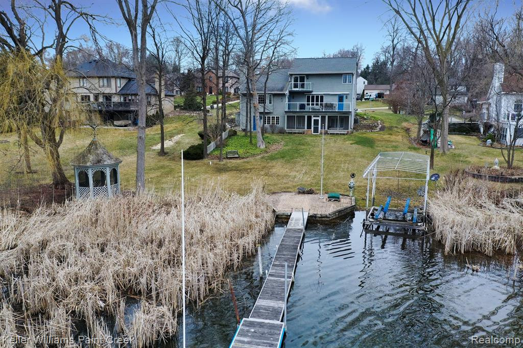 96 OVERLAKE Drive, Lake Orion, MI 48362 — Photo 39