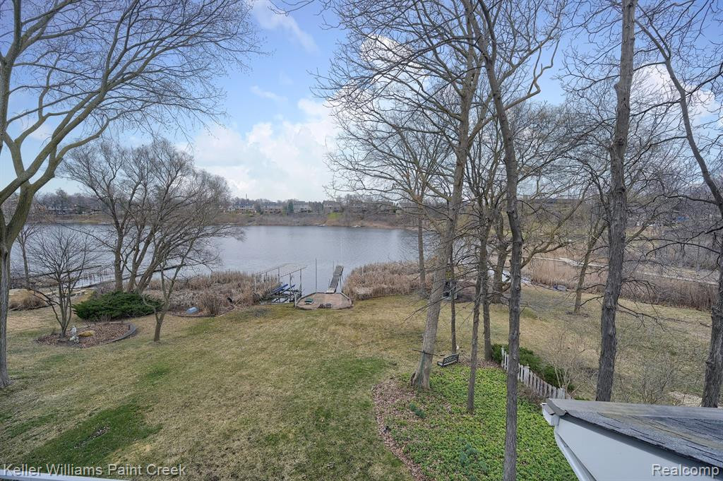 96 OVERLAKE Drive, Lake Orion, MI 48362 — Photo 42