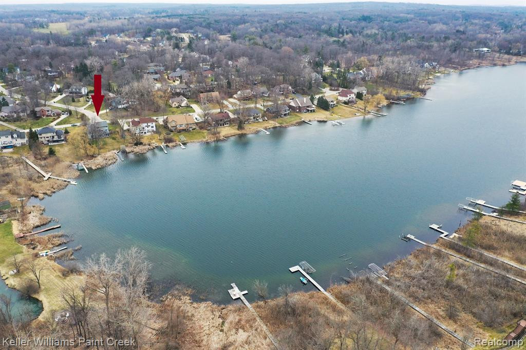 96 OVERLAKE Drive, Lake Orion, MI 48362 — Photo 48
