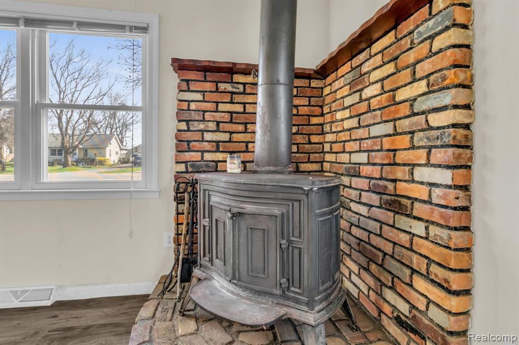 866 GLASPIE Road, Oxford, MI 48371 — Photo 7