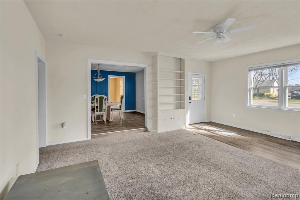866 GLASPIE Road, Oxford, MI 48371 — Photo 8