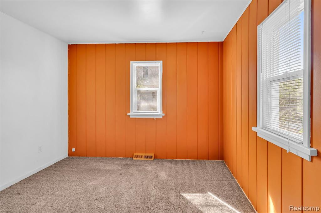 866 GLASPIE Road, Oxford, MI 48371 — Photo 18