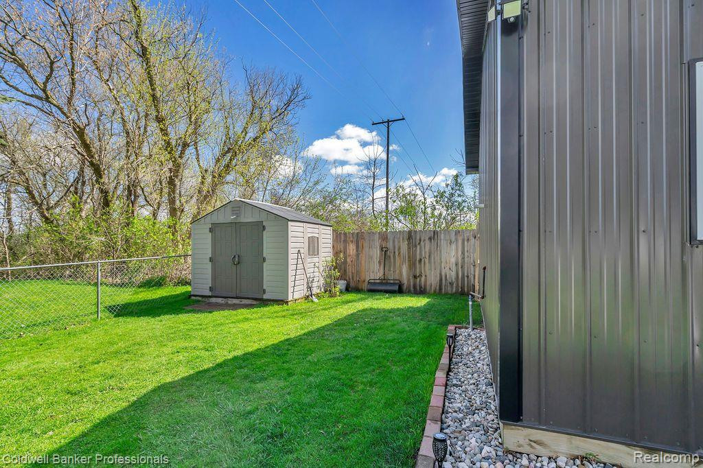 4065 PARK Street, North Branch, MI 48461 — Photo 18