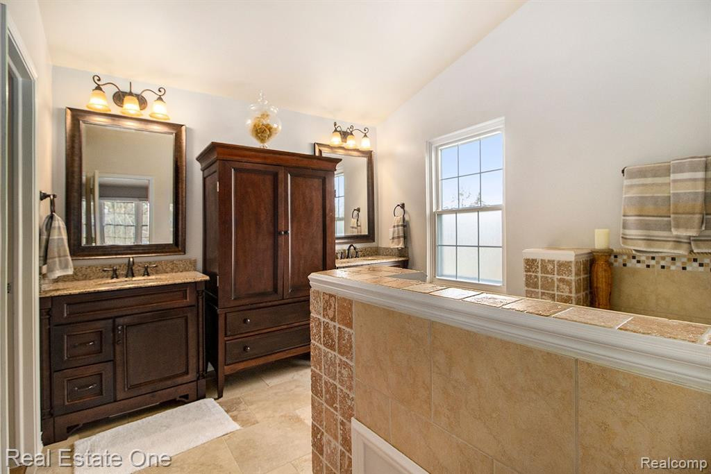 6086 MARSHALL Road, Canton, MI 48187 — Photo 30