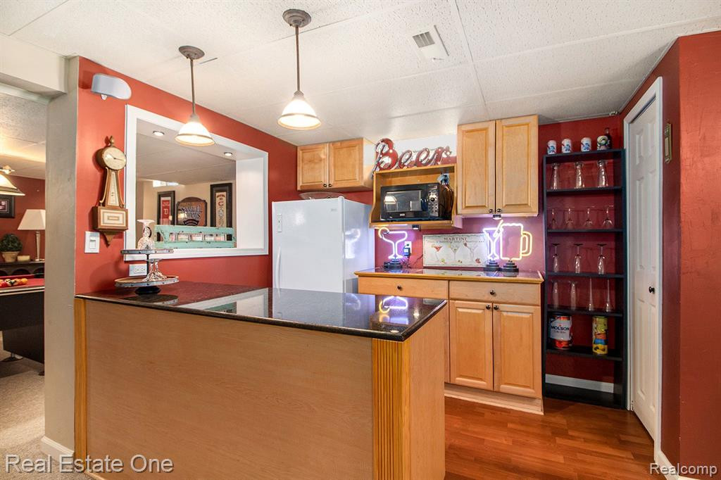 6086 MARSHALL Road, Canton, MI 48187 — Photo 42
