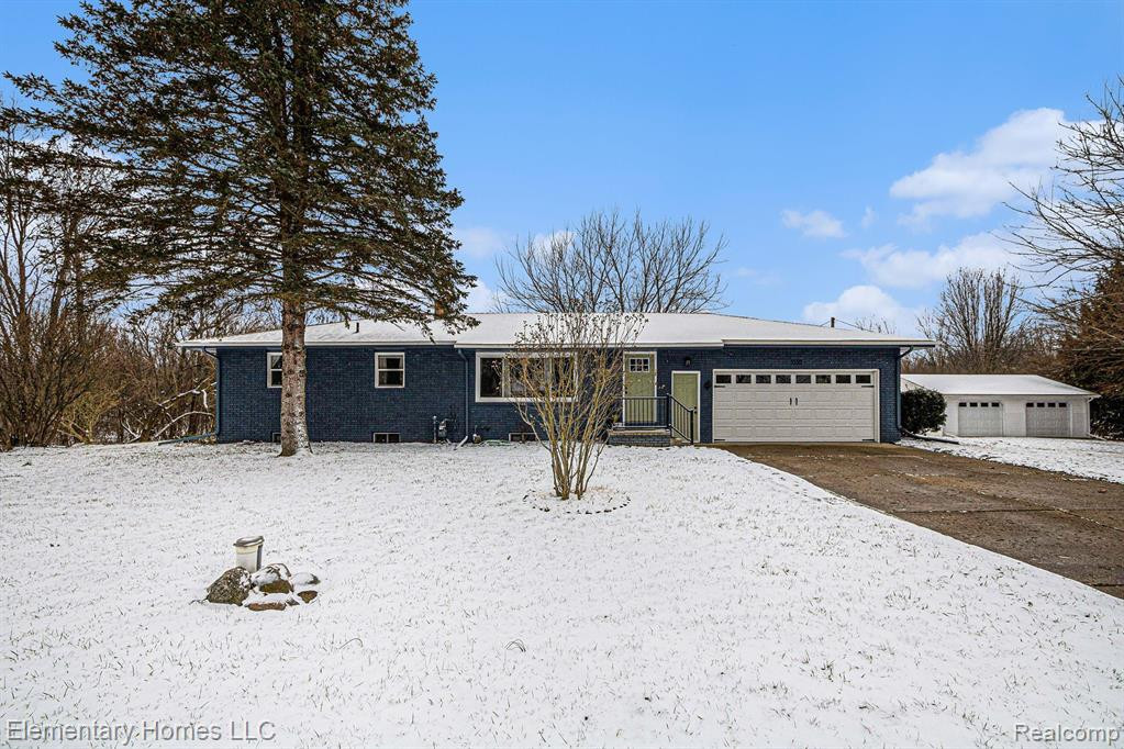 5530 TERRITORIAL Road, Benton Harbor, MI 49022 — Photo 3