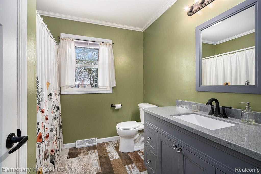 5530 TERRITORIAL Road, Benton Harbor, MI 49022 — Photo 13
