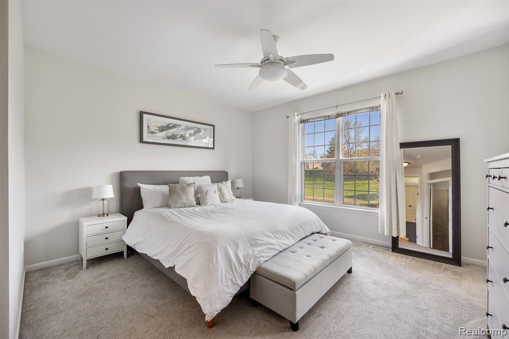 2915 N KNIGHTSBRIDGE Circle, Ann Arbor, MI 48105 — Photo 15