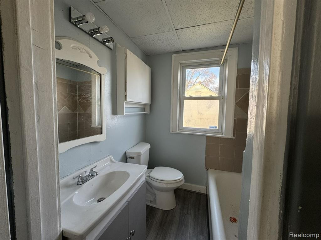 8093 CADILLAC Avenue, Warren, MI 48089 — Photo 7