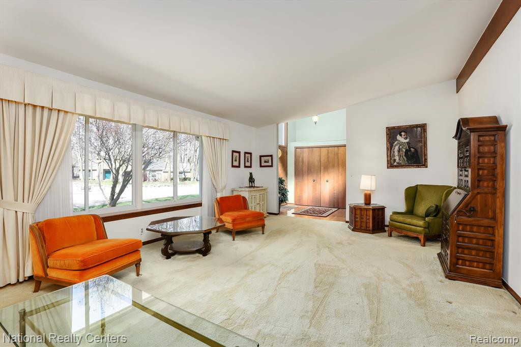47171 BEECHCREST Drive, Plymouth, MI 48170 — Photo 3