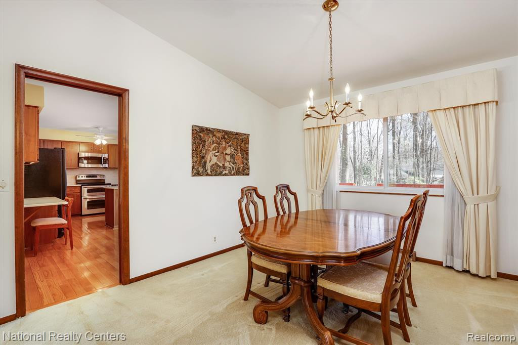 47171 BEECHCREST Drive, Plymouth, MI 48170 — Photo 5