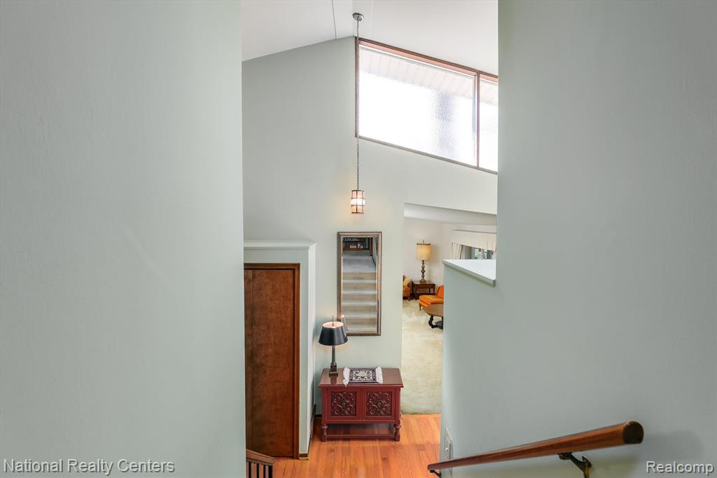 47171 BEECHCREST Drive, Plymouth, MI 48170 — Photo 21