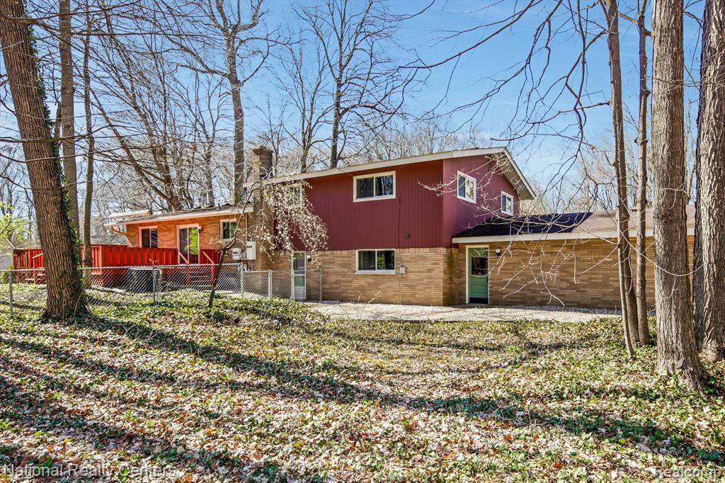 47171 BEECHCREST Drive, Plymouth, MI 48170 — Photo 31