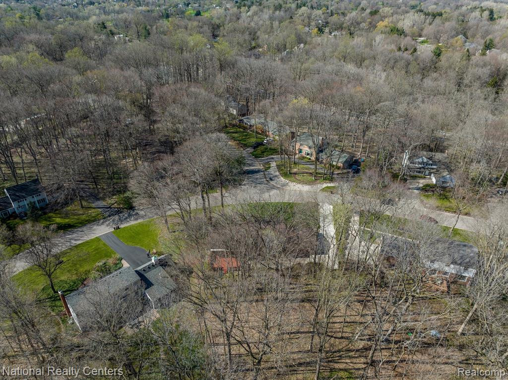 47171 BEECHCREST Drive, Plymouth, MI 48170 — Photo 34