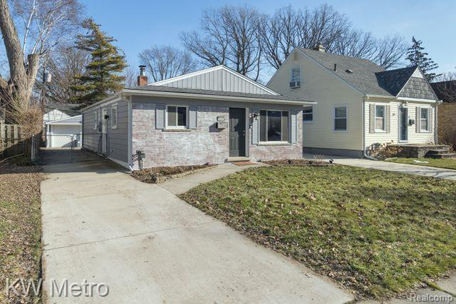 501 S Edgeworth Avenue, Royal Oak, MI 48067 — Photo 2