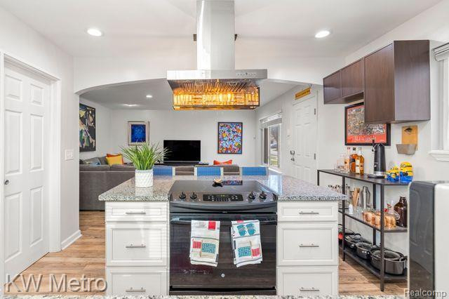 501 S Edgeworth Avenue, Royal Oak, MI 48067 — Photo 11