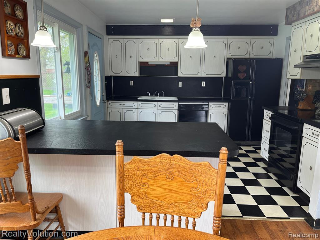 5522 HEMINGWAY LAKE Road, Otter Lake, MI 48464 — Photo 19