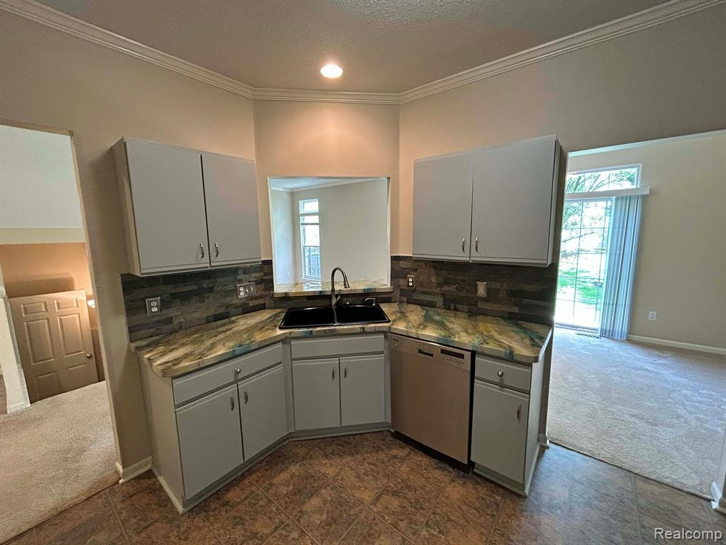 142 BURWYCK PARK Drive, Saline, MI 48176 — Photo 10