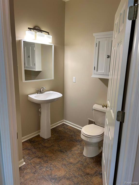142 BURWYCK PARK Drive, Saline, MI 48176 — Photo 14