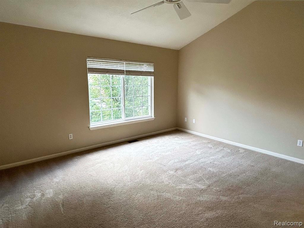 142 BURWYCK PARK Drive, Saline, MI 48176 — Photo 16