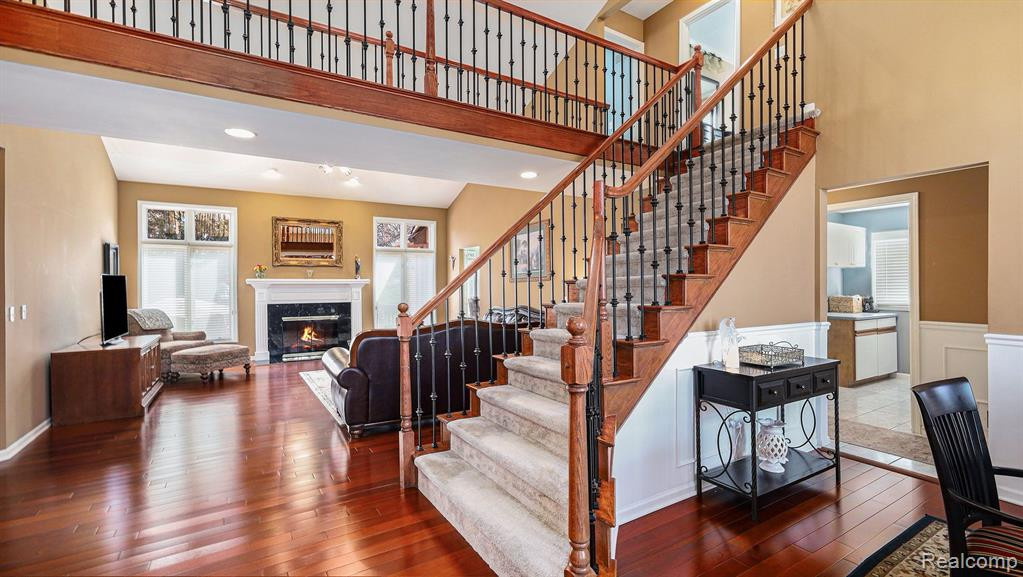 55568 N KINGSWAY Drive E, Shelby Twp, MI 48316 — Photo 9