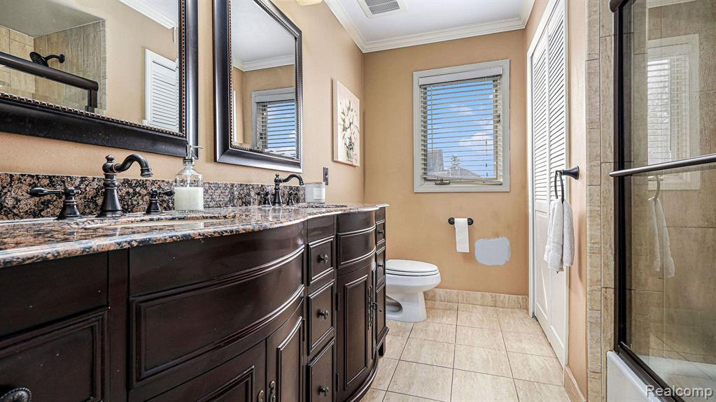 55568 N KINGSWAY Drive E, Shelby Twp, MI 48316 — Photo 25