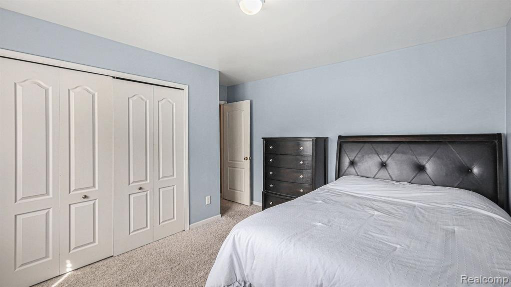 55568 N KINGSWAY Drive E, Shelby Twp, MI 48316 — Photo 26