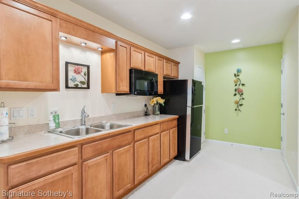 48919 Rainbow Lane S, 51, Northville, MI 48168 — Photo 27
