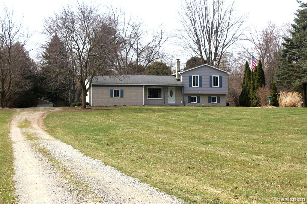450 S CONKLIN Road, Lake Orion, MI 48362 — front exterior
